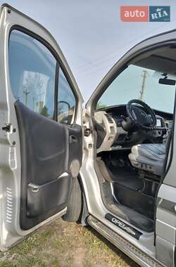 Минивэн Opel Vivaro 2004 в Покрове
