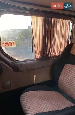 Мінівен Opel Vivaro 2004 в 