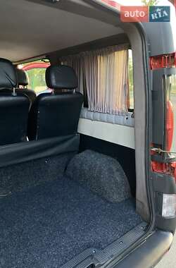 Мінівен Opel Vivaro 2004 в 