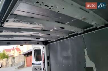 Грузовой фургон Opel Vivaro 2012 в 