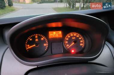 Грузовой фургон Opel Vivaro 2012 в 