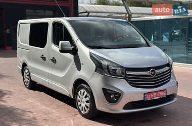 Минивэн Opel Vivaro 2015 в 