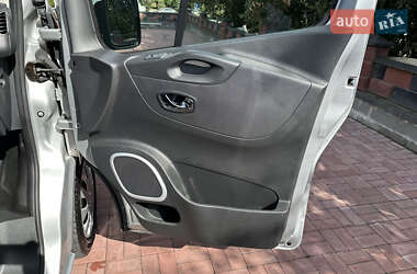 Минивэн Opel Vivaro 2015 в 