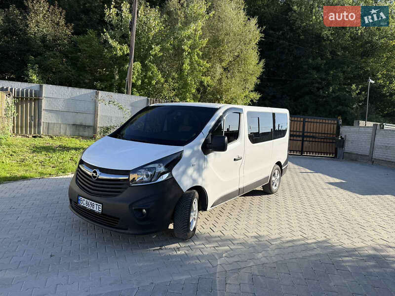Минивэн Opel Vivaro 2016 в Львове