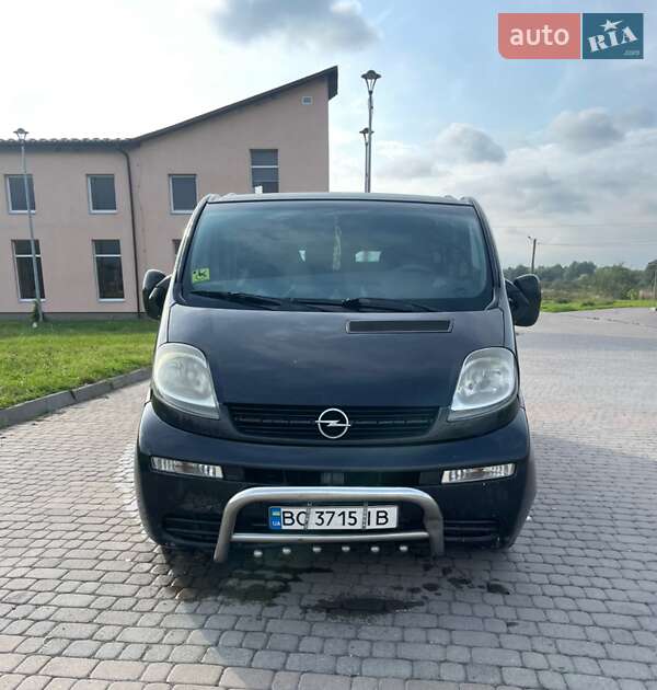 Opel Vivaro 2005