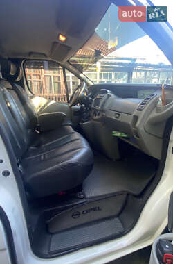 Минивэн Opel Vivaro 2007 в 