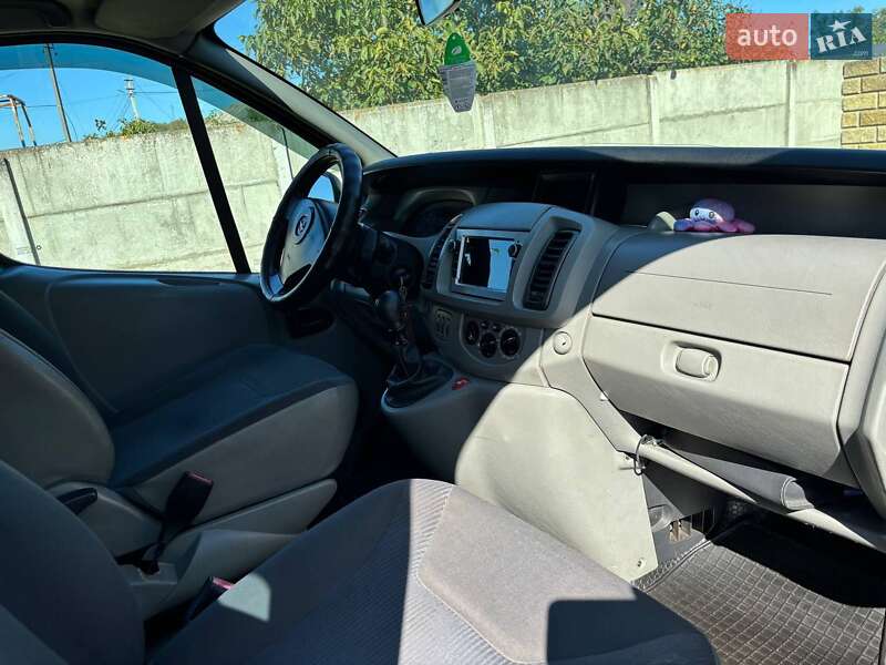 Мінівен Opel Vivaro 2007 в Радивиліві