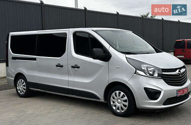Мінівен Opel Vivaro 2017 в Луцьку