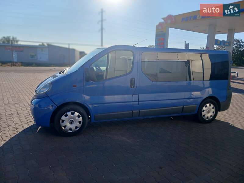 Минивэн Opel Vivaro 2003 в Одессе