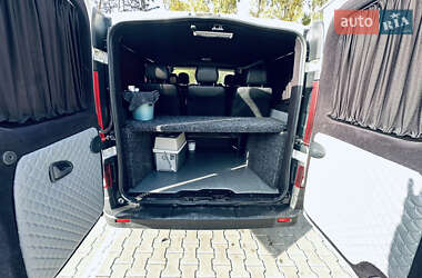 Минивэн Opel Vivaro 2015 в 