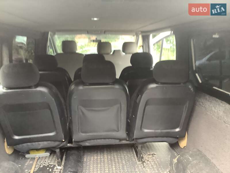 Минивэн Opel Vivaro 2003 в Киеве