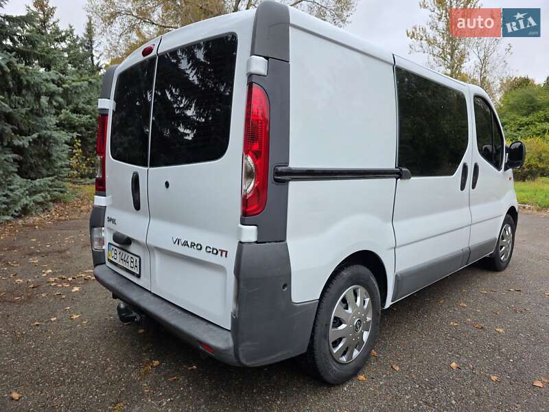 Минивэн Opel Vivaro 2006 в Чернигове