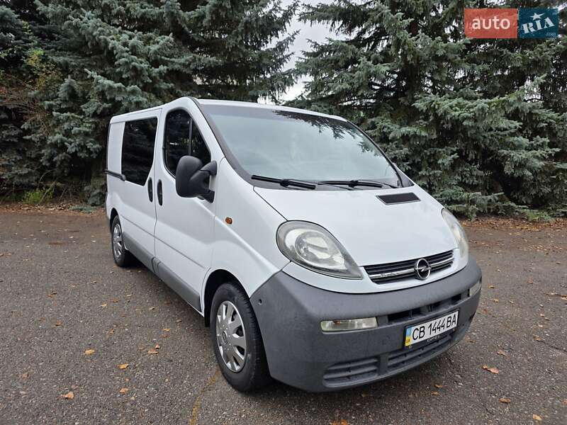 Минивэн Opel Vivaro 2006 в Чернигове