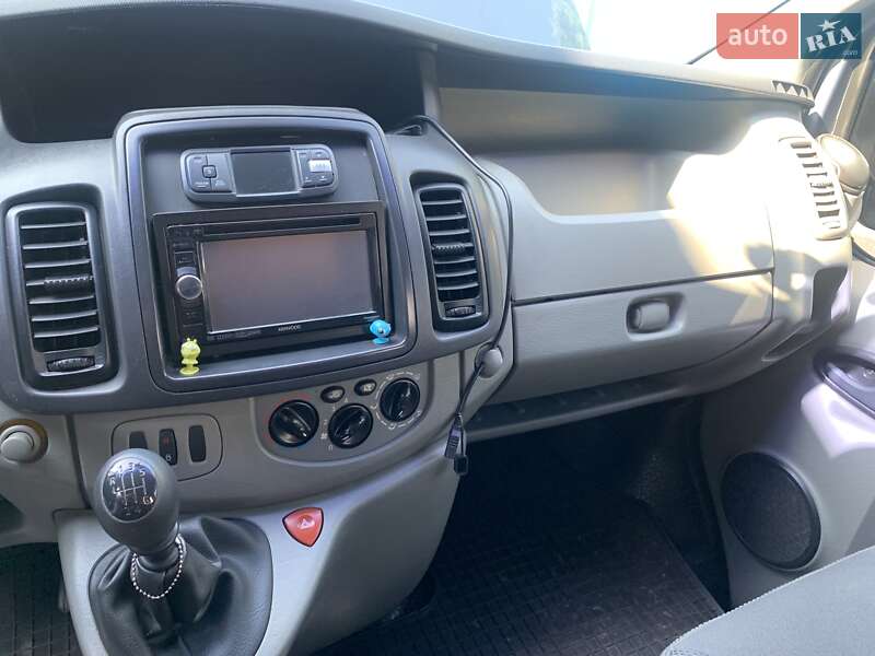 Минивэн Opel Vivaro 2012 в Киеве