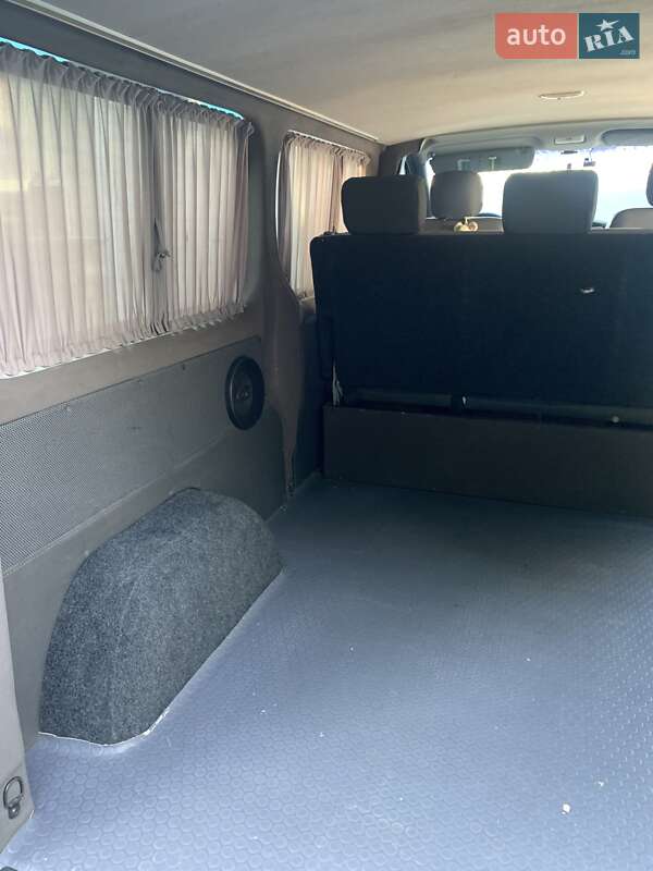 Минивэн Opel Vivaro 2012 в Киеве