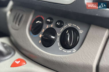 Грузовой фургон Opel Vivaro 2013 в 