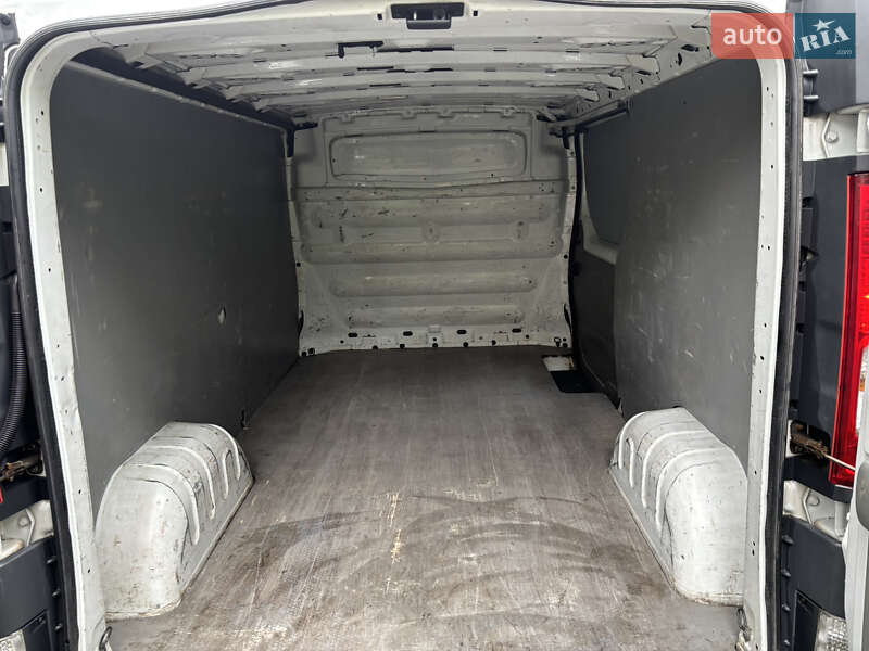 Грузовой фургон Opel Vivaro 2013 в Ивано-Франковске