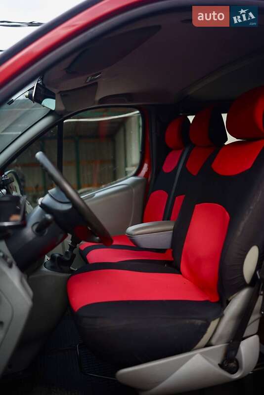 Минивэн Opel Vivaro 2007 в Вознесенске