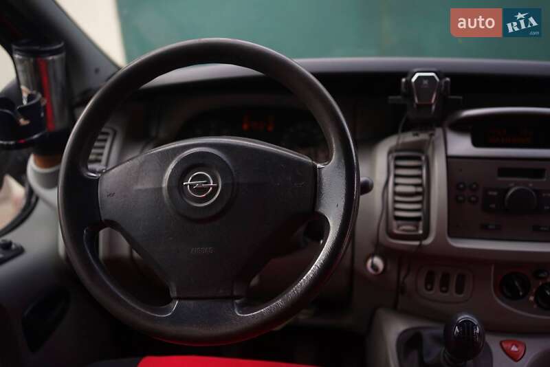 Минивэн Opel Vivaro 2007 в Вознесенске