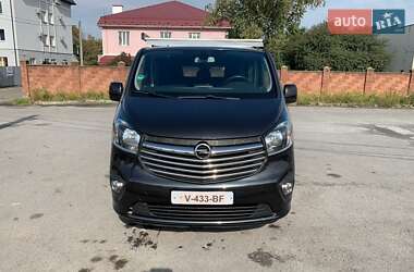 Мінівен Opel Vivaro 2016 в Рівному