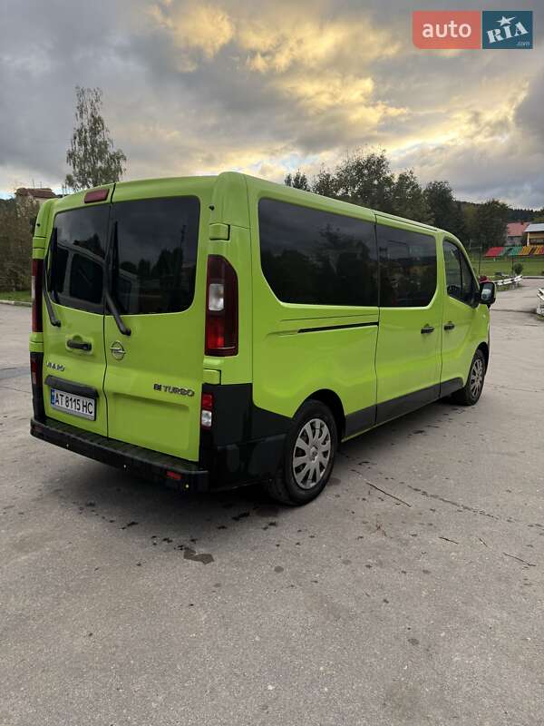 Минивэн Opel Vivaro 2015 в Ивано-Франковске