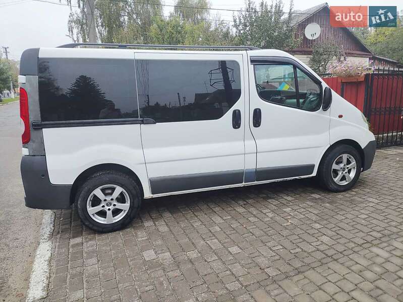 Минивэн Opel Vivaro 2010 в Рокитном фото 6 Минивэн Opel Vivaro 2010 в Рокитном
