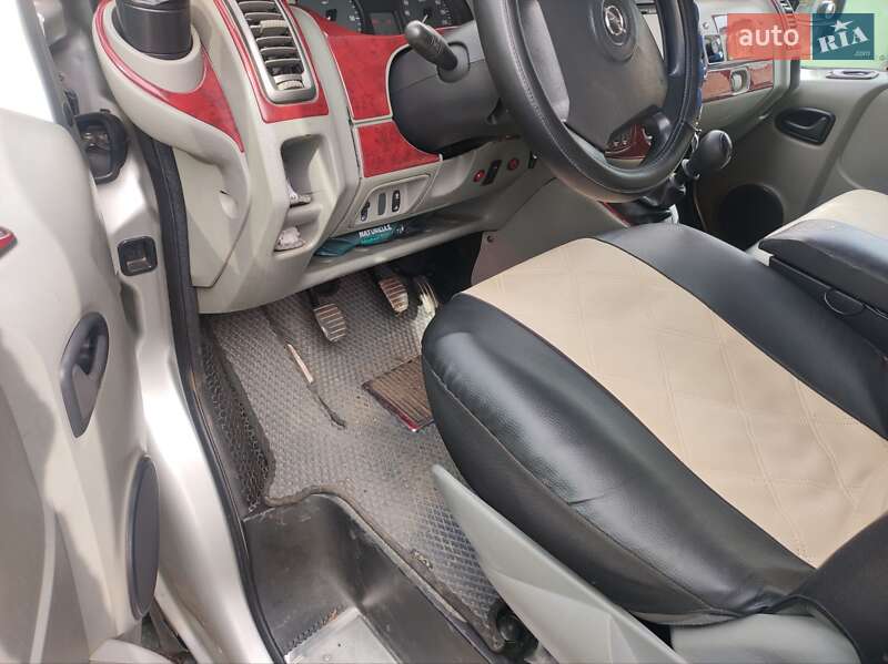 Минивэн Opel Vivaro 2006 в Киеве фото 4 Минивэн Opel Vivaro 2006 в Киеве