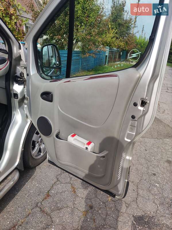 Минивэн Opel Vivaro 2006 в Киеве фото 14 Минивэн Opel Vivaro 2006 в Киеве