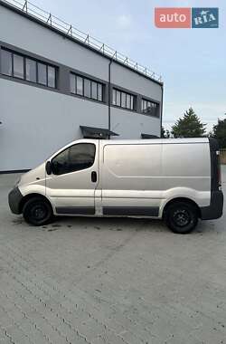Вантажний фургон Opel Vivaro 2002 в Бориславі