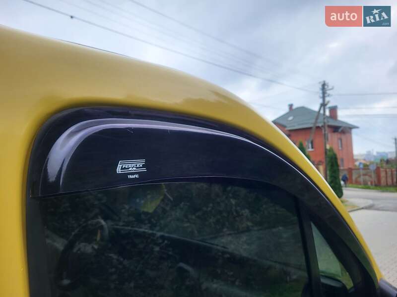 Минивэн Opel Vivaro 2004 в Хмельницком