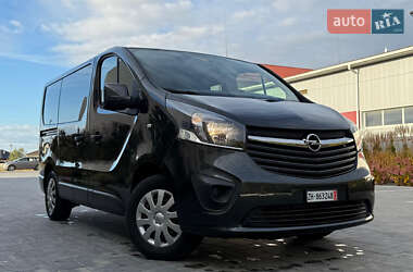 Opel Vivaro 2015