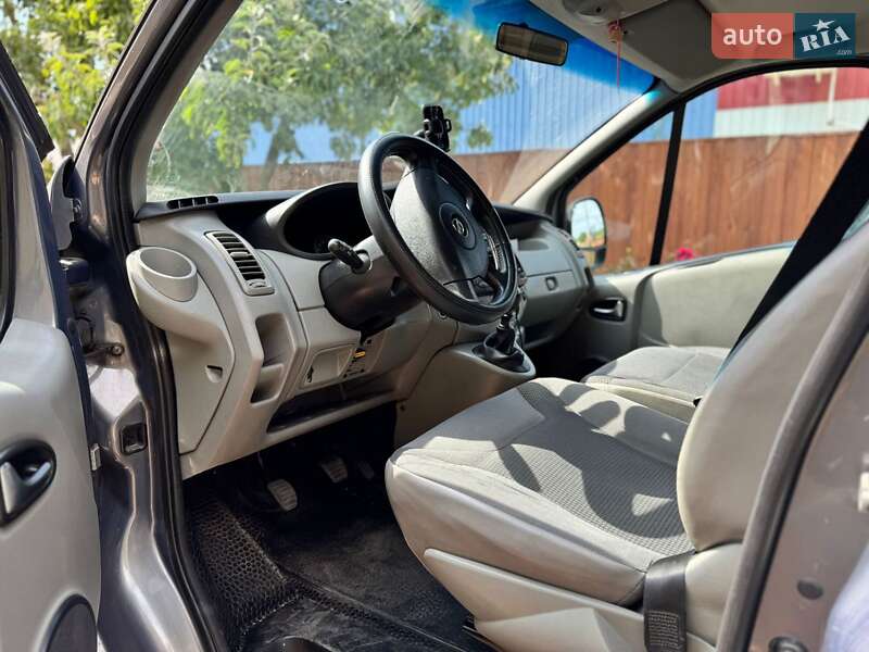 Минивэн Opel Vivaro 2013 в Житомире