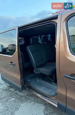 Минивэн Opel Vivaro 2017 в 