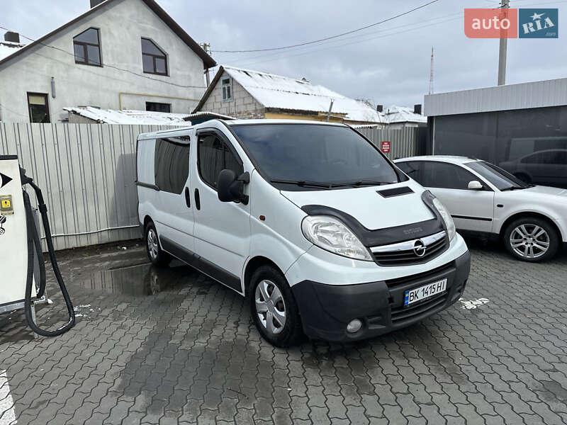 Минивэн Opel Vivaro 2012 в Луцке