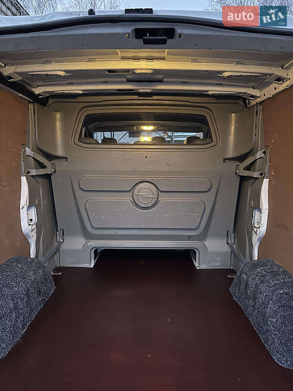 Минивэн Opel Vivaro 2012 в Луцке