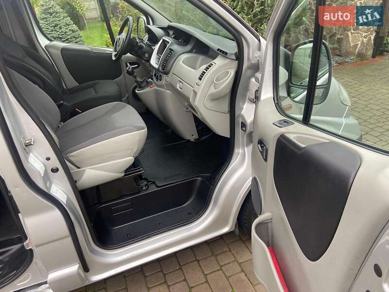 Минивэн Opel Vivaro 2012 в Луцке фото 9 Минивэн Opel Vivaro 2012 в Луцке