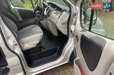 Мінівен Opel Vivaro 2012 в 