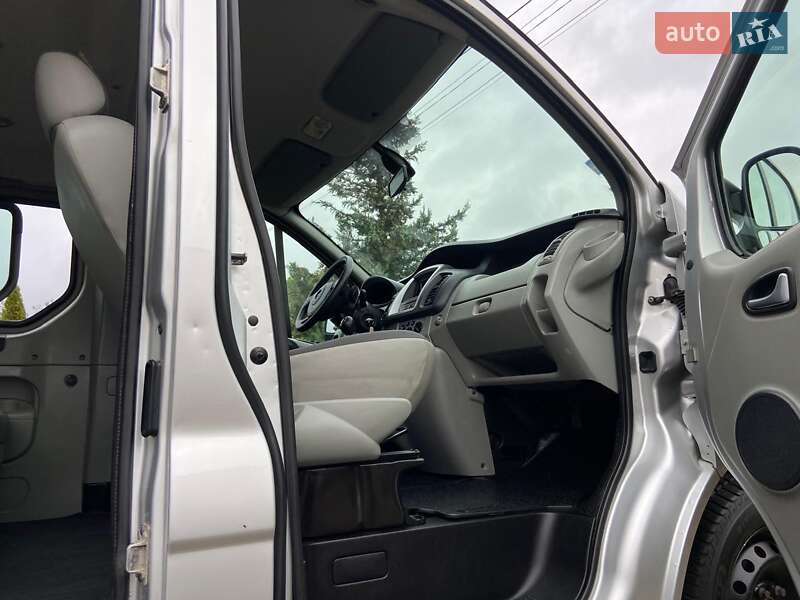 Минивэн Opel Vivaro 2012 в Луцке фото 32 Минивэн Opel Vivaro 2012 в Луцке