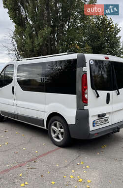 Минивэн Opel Vivaro 2011 в 