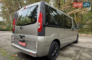 Минивэн Opel Vivaro 2013 в 