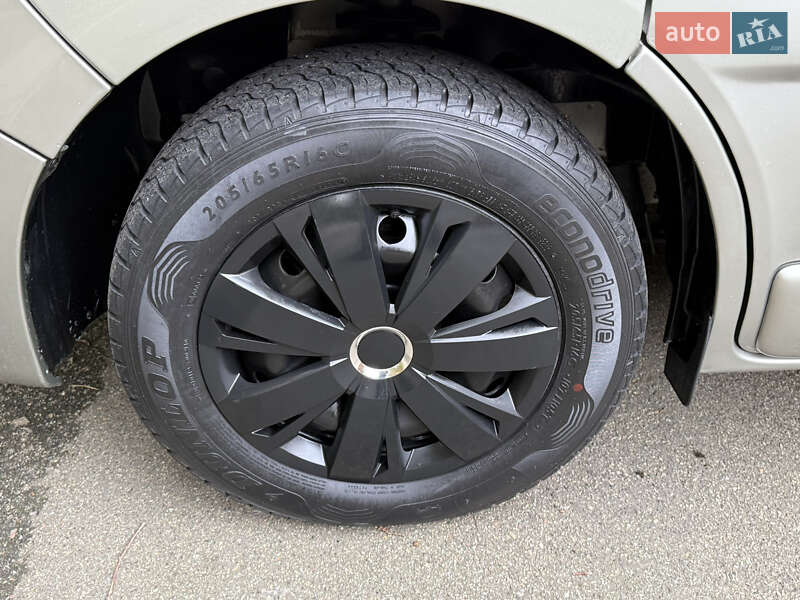 Минивэн Opel Vivaro 2013 в Киеве