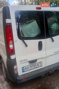 Грузовой фургон Opel Vivaro 2014 в Каменец-Подольском