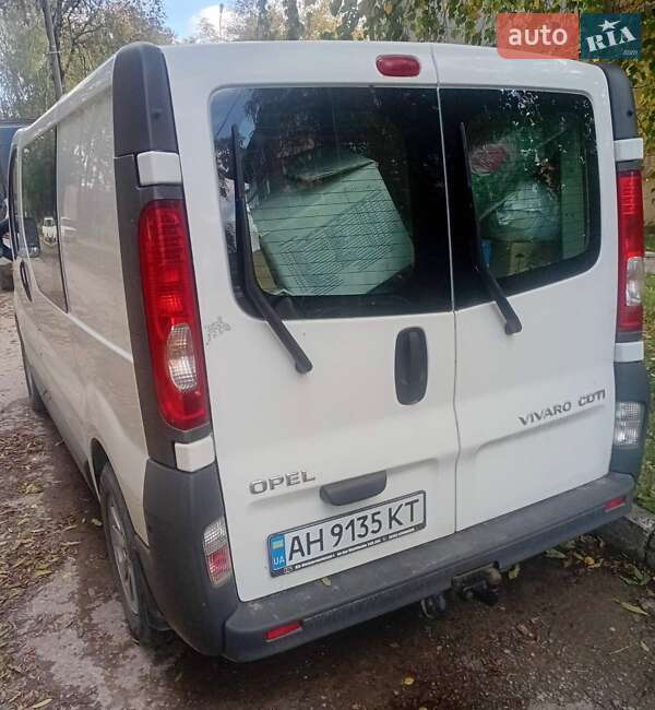 Грузовой фургон Opel Vivaro 2014 в Каменец-Подольском