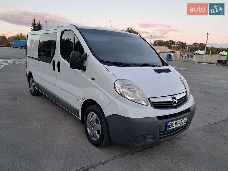Минивэн Opel Vivaro 2013 в Виннице