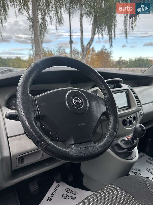 Минивэн Opel Vivaro 2007 в Смеле