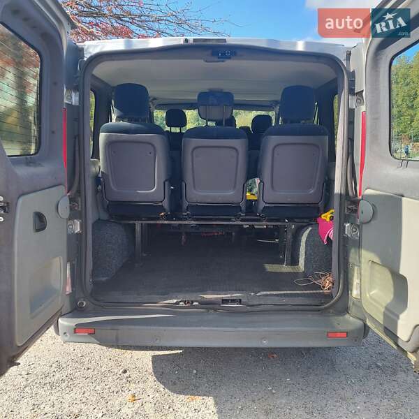 Минивэн Opel Vivaro 2008 в Покровске фото 8 Минивэн Opel Vivaro 2008 в Покровске