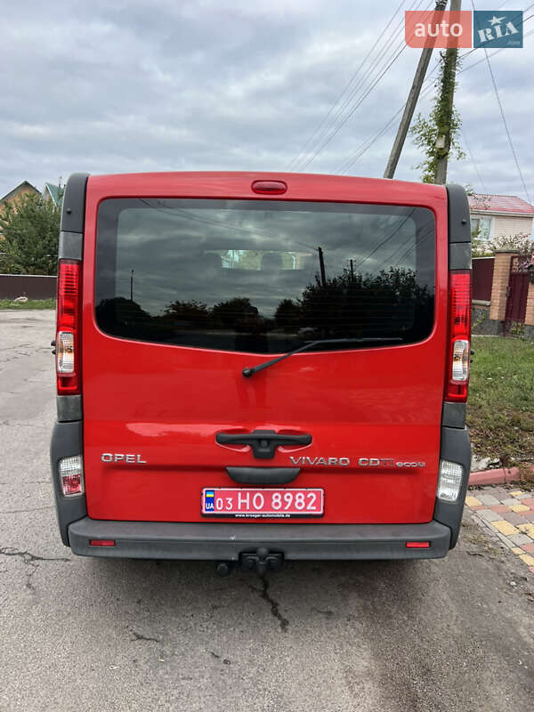 Грузовой фургон Opel Vivaro 2014 в Белой Церкви