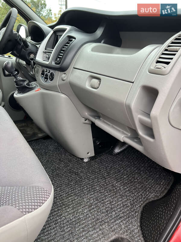 Грузовой фургон Opel Vivaro 2014 в Белой Церкви