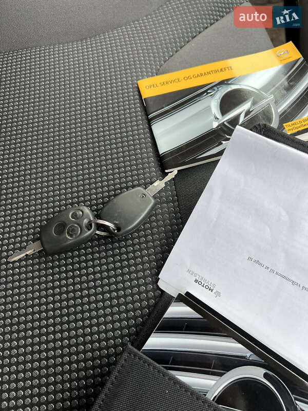 Грузовой фургон Opel Vivaro 2014 в Белой Церкви