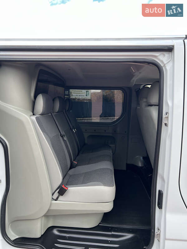 Мінівен Opel Vivaro 2014 в Рівному фото 32 Мінівен Opel Vivaro 2014 в Рівному